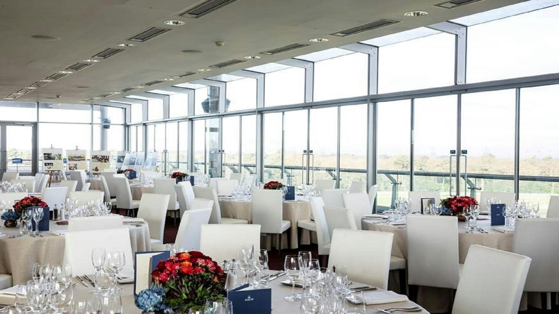 Ascot Racecourse - Panoramic Suite image 1