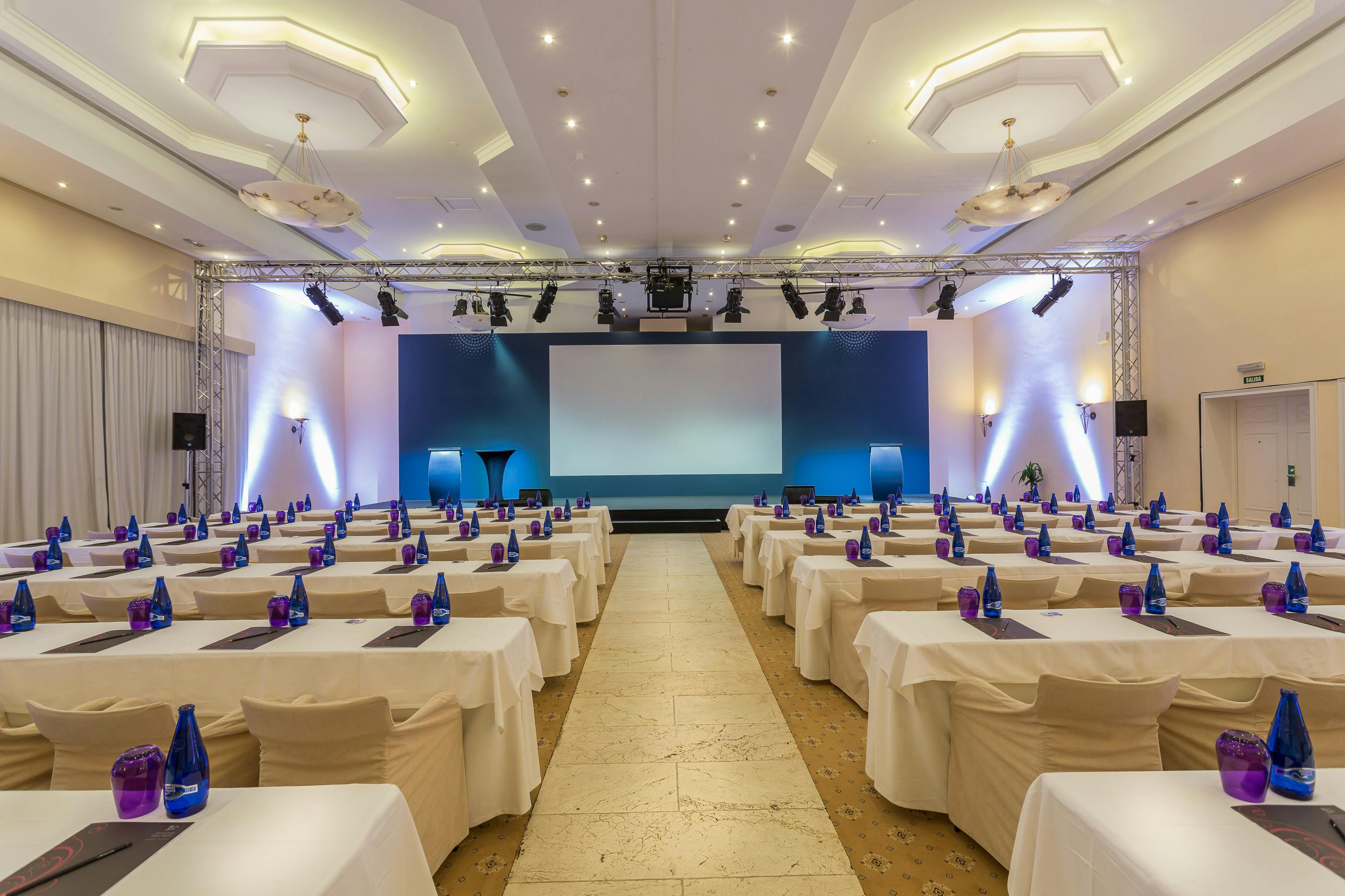 Conference room at Kempinski Hotel Bahía, ideal for workshops and seminars.