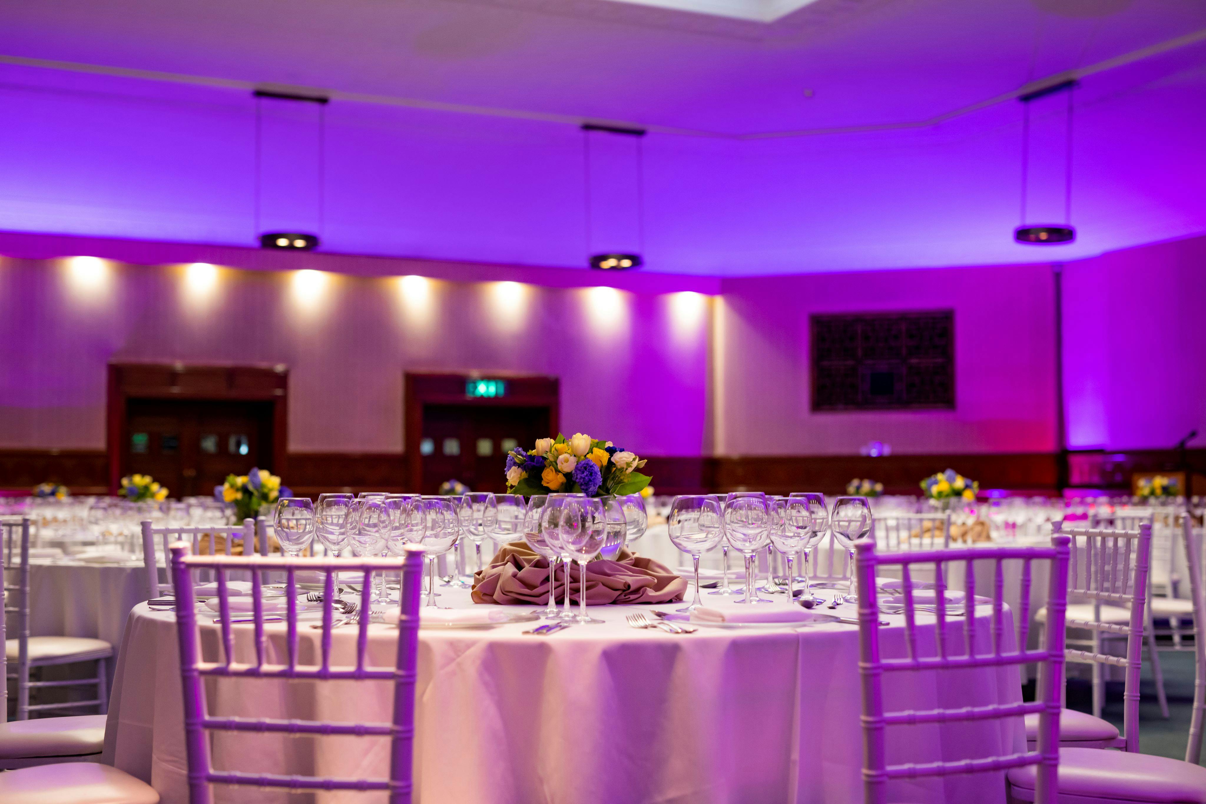 Elegant banquet hall at University of London, perfect for formal dinners and corporate events.