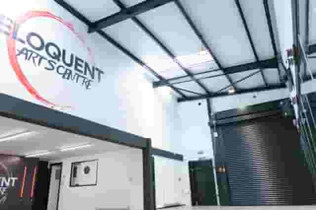 DANCE STUDIO