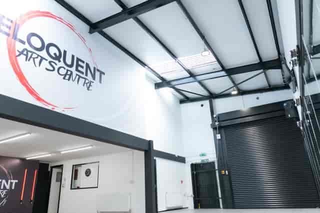 DANCE STUDIO