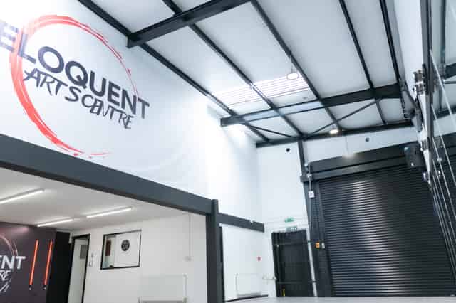 DANCE STUDIO