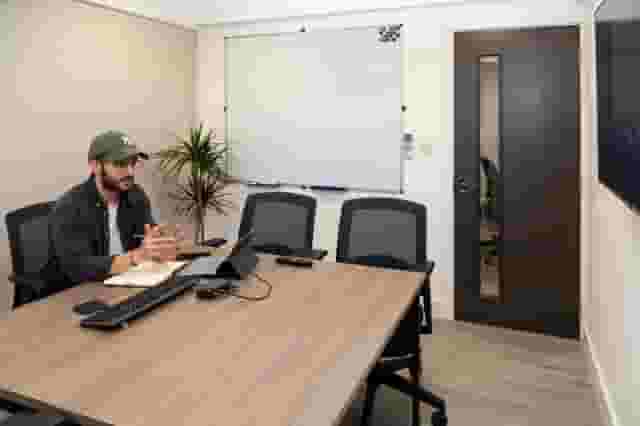 Hot Desk