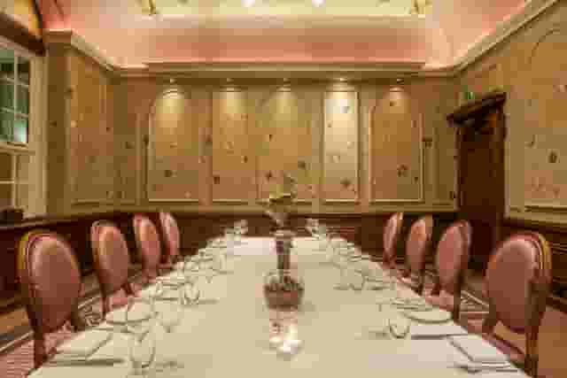 The Roseate, Reading
