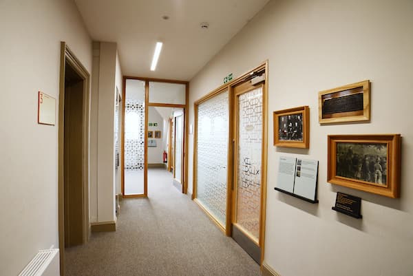 Settlement Room