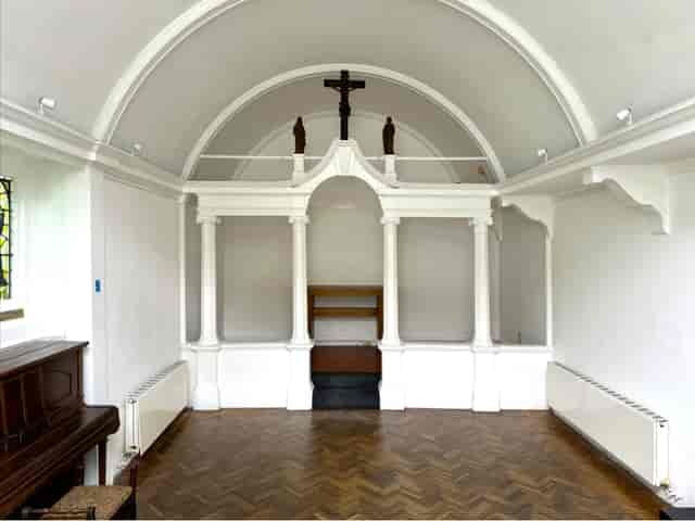 Intimate Canvas venue for religious ceremonies and workshops with natural light.