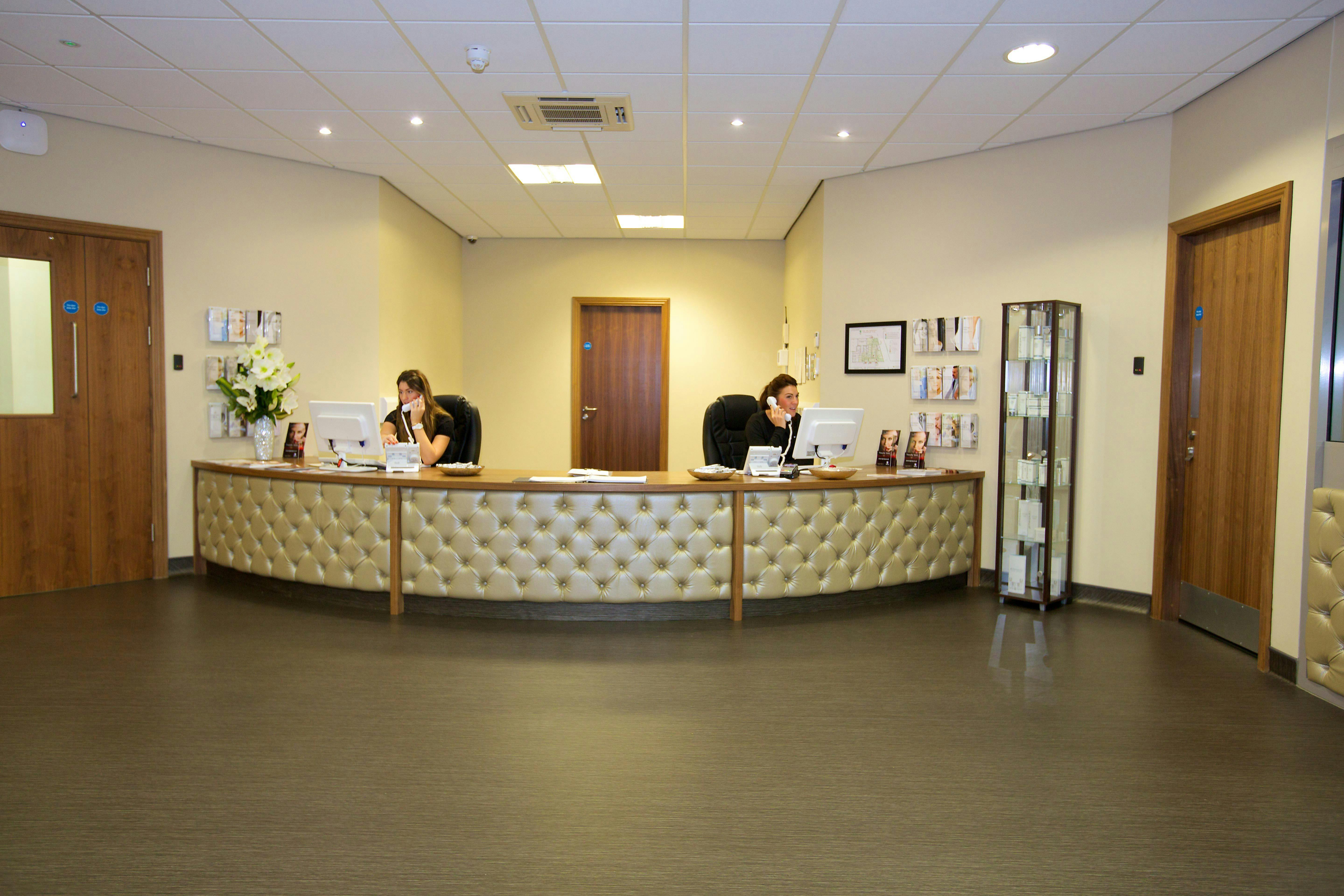 Welcoming reception area at Pall Mall Medical & Cosmetic for corporate meetings and events.