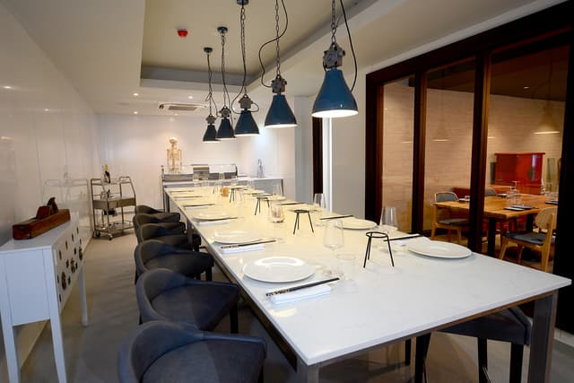 Lu Ban Bar and Restaurant