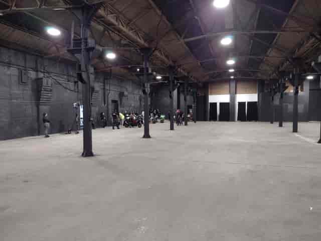 Erith Stage at East End Studios: spacious industrial venue for events with high ceilings.