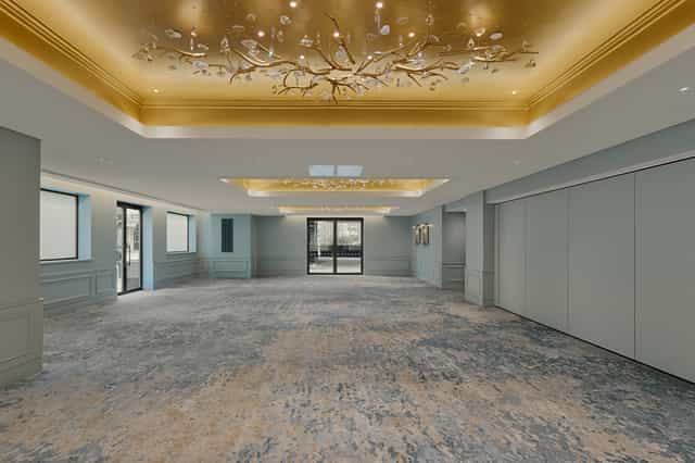 Elegant event space at Hyatt Regency London with luxurious lighting for corporate meetings.