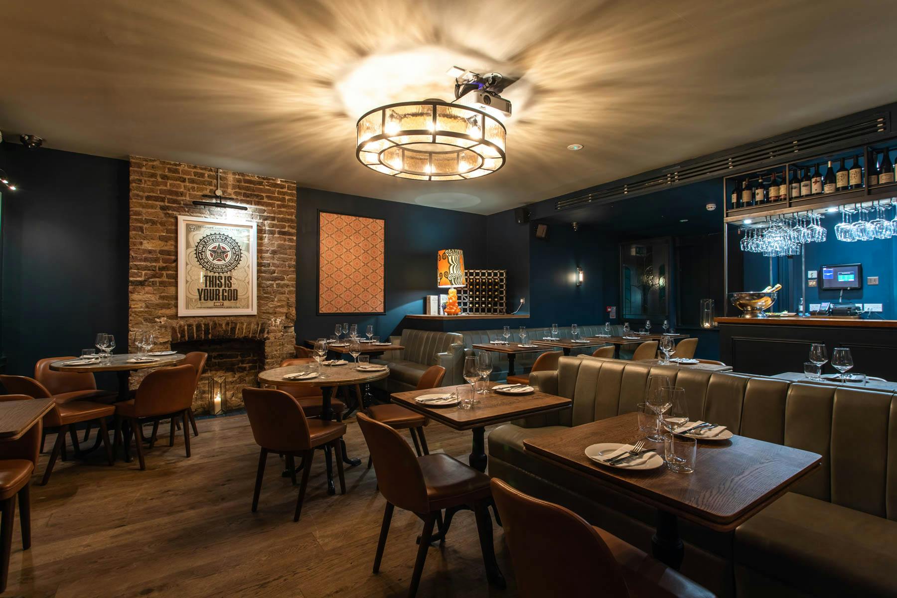 La Scala Room at Opera Tavern: elegant private dining for corporate events and gatherings.