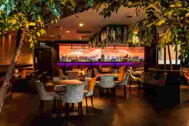 Restaurant / Cocktail Lounge