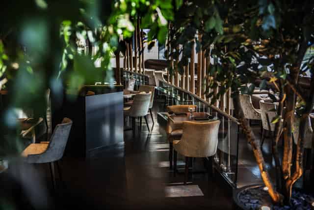 Restaurant / Cocktail Lounge