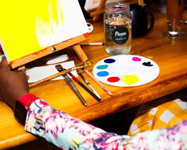 Vibrant art workshop setup at Masa Studios for team-building and creativity.
