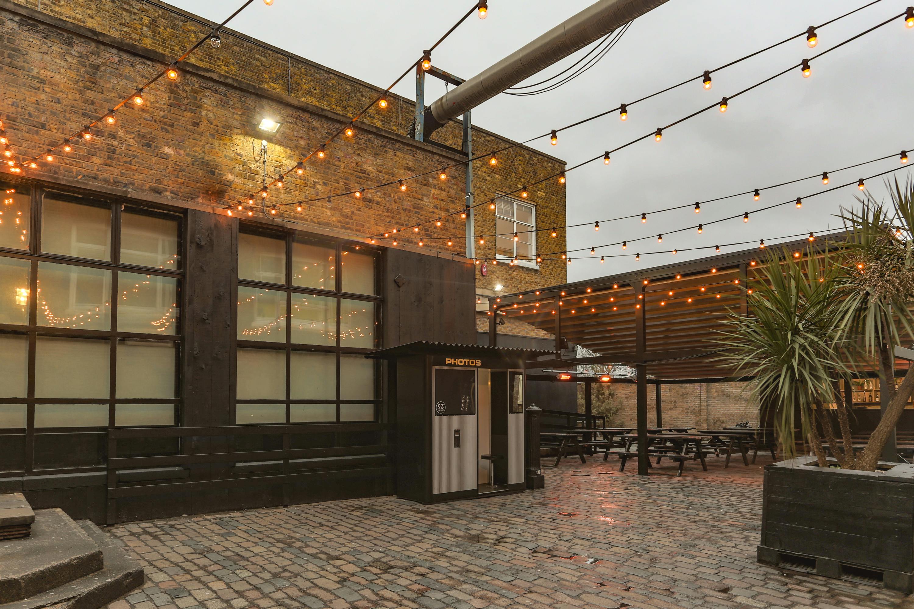 93 Feet East - Courtyard image 1