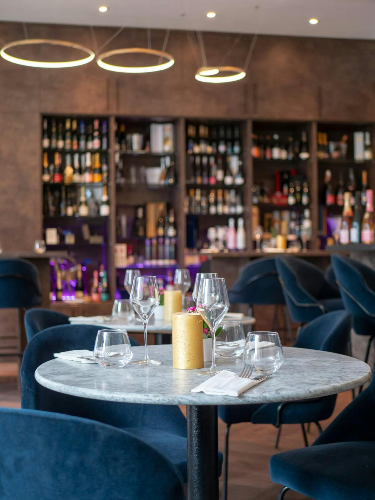 Champagne Route - Dinning image 1