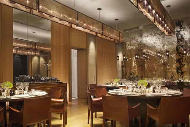 Elegant dining space in Rosewood London, ideal for corporate dinners and high-end events.