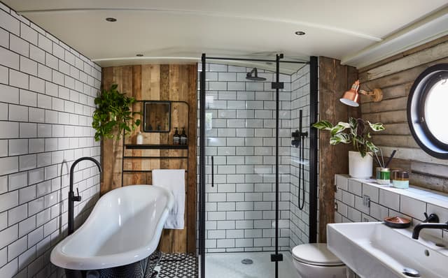 Paddington West - A Boutique Hotel Boat
