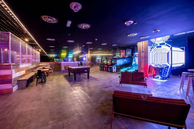 Boom Battle Bar