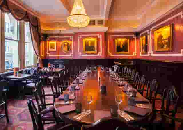 The Victorian Lounge