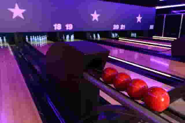 Hollywood Bowl London O2