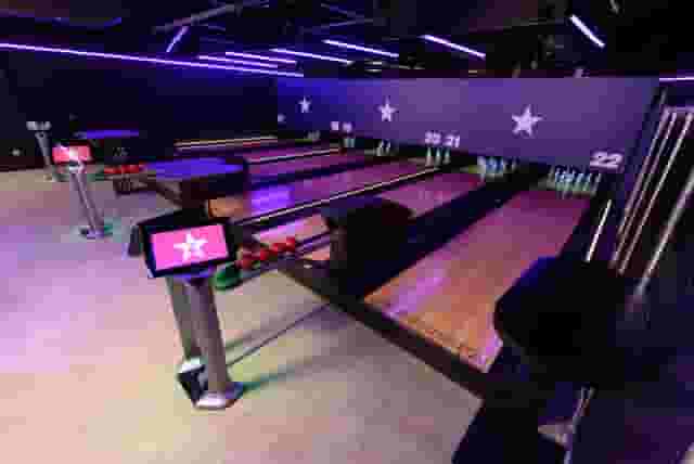 Hollywood Bowl London O2