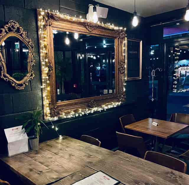 Main Restaurant & Bar