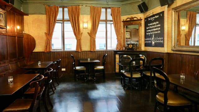 The Queens Head