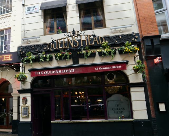 The Queens Head
