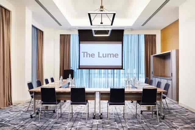 Modern meeting room in Hyatt Regency Manchester, perfect for conferences and workshops.