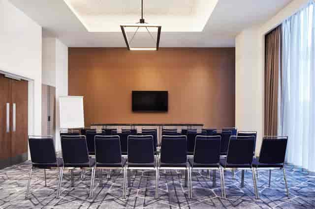 Eddington Room at Hyatt Regency Manchester, modern meeting space for professional events.