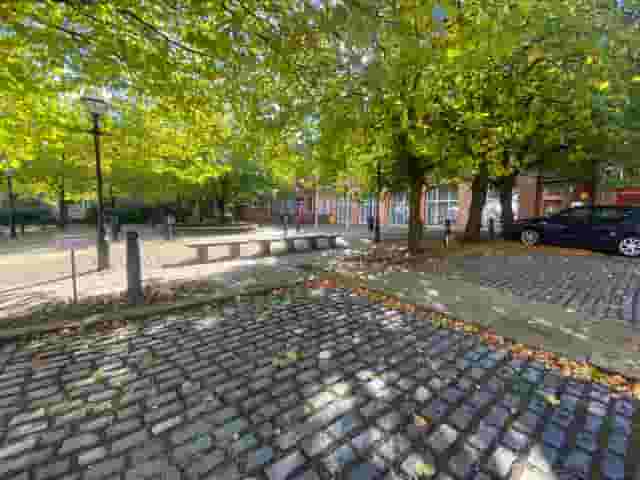Albert Bentley Place - Crescent