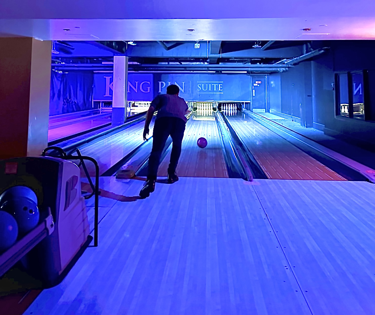 Bloomsbury Bowling Lanes & The Kingpin Suite - image 3
