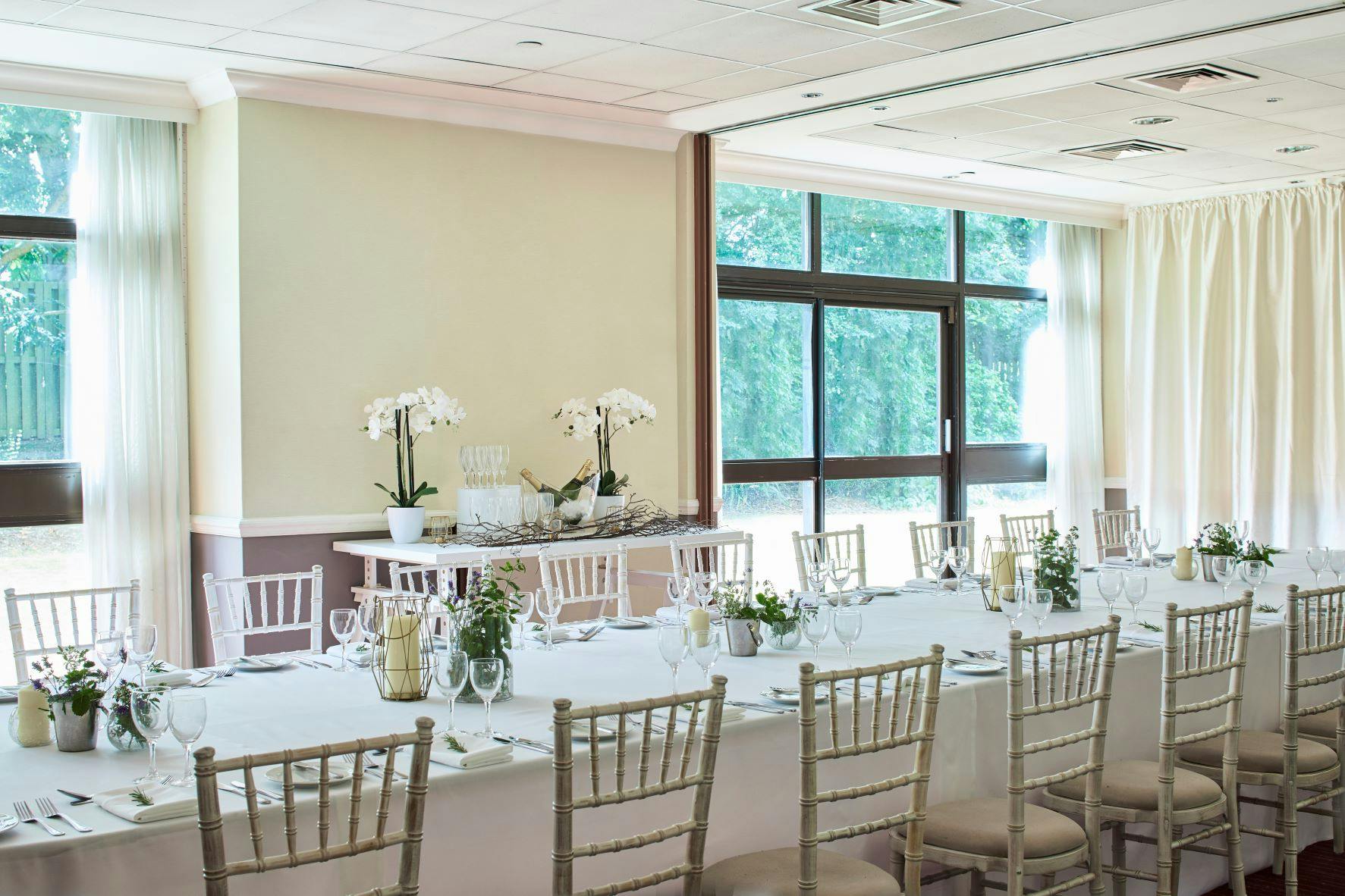 Chichester Suite at Portsmouth Marriott, elegant table setup for corporate events.