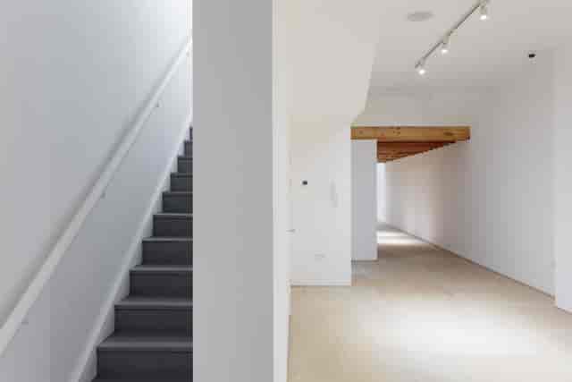 Modern Mimosa House venue with natural light, ideal for meetings and events.