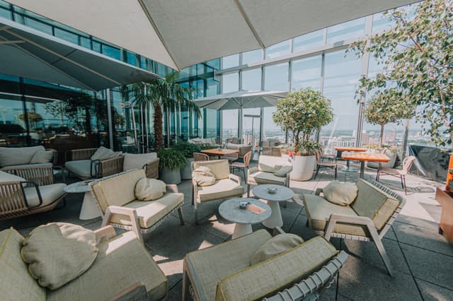 20 Stories Restaurant