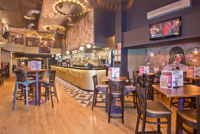 Slug & Lettuce, St. Pauls