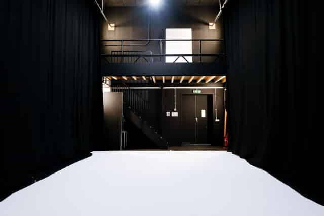 White/Blackbox