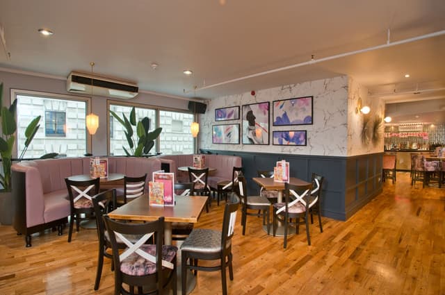 Slug & Lettuce, St. Pauls