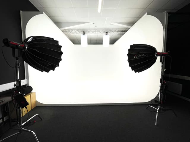 Summer Isle Studios