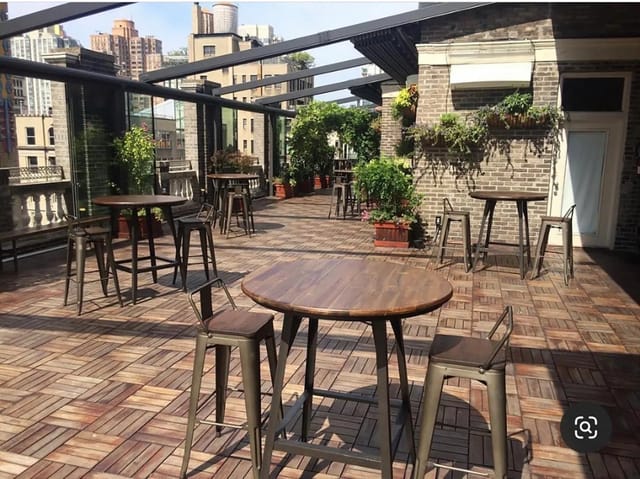 Stylish Midtown Terrace rooftop venue for intimate gatherings and networking events.