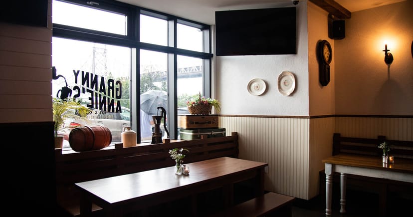 Cozy outdoor patio at Granny Annies Bar & Kitchen, perfect for intimate events and meetings.