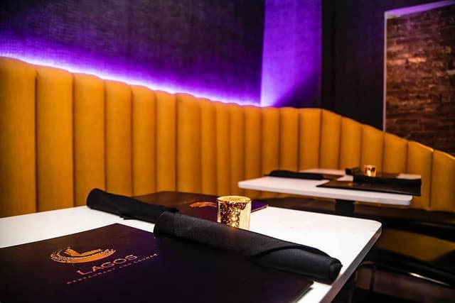  VIP Room