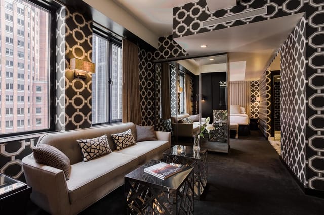 Indoor pool event space at Room Mate Grace Hotel, ideal for intimate meetings and gatherings.