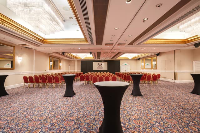 Cromwell Suite 