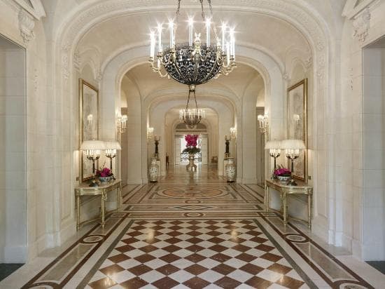 Salon Roland Bonaparte and Foyer
