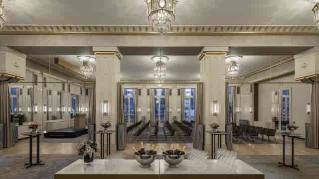 Cristal Ballroom in Lutetia Paris, elegant chandeliers for sophisticated events.