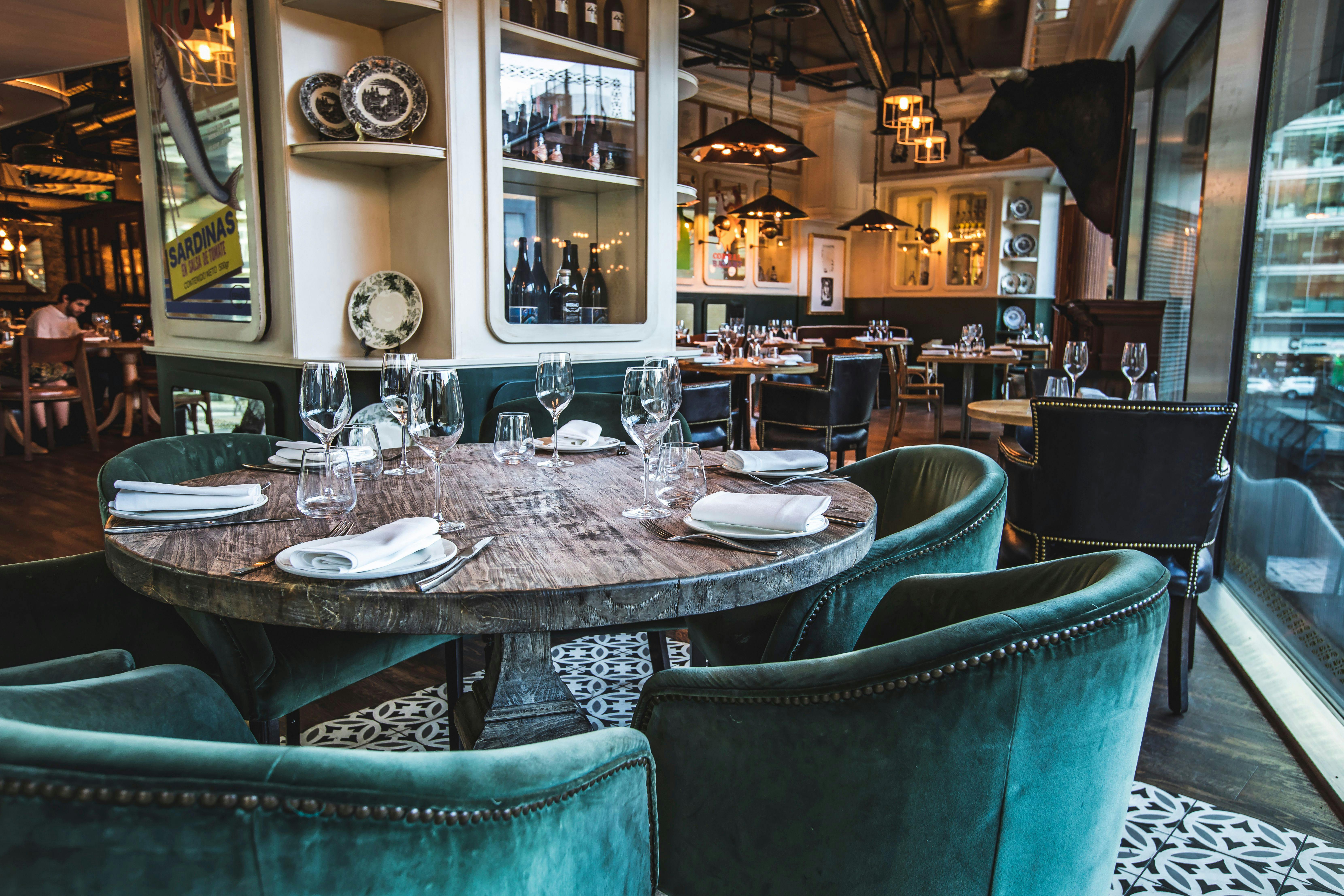 Stylish Main Restaurant in Ibérica Victoria, perfect for corporate dinners and networking events.