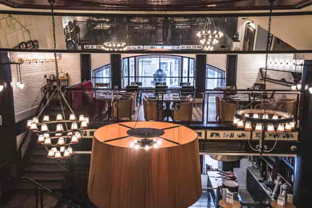 Stylish Small Mezzanine venue in Ibérica Canary Wharf for upscale meetings and events.