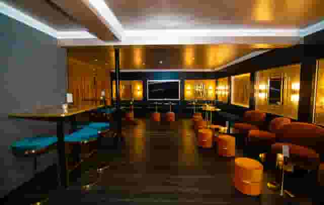 Luna Gin Bar